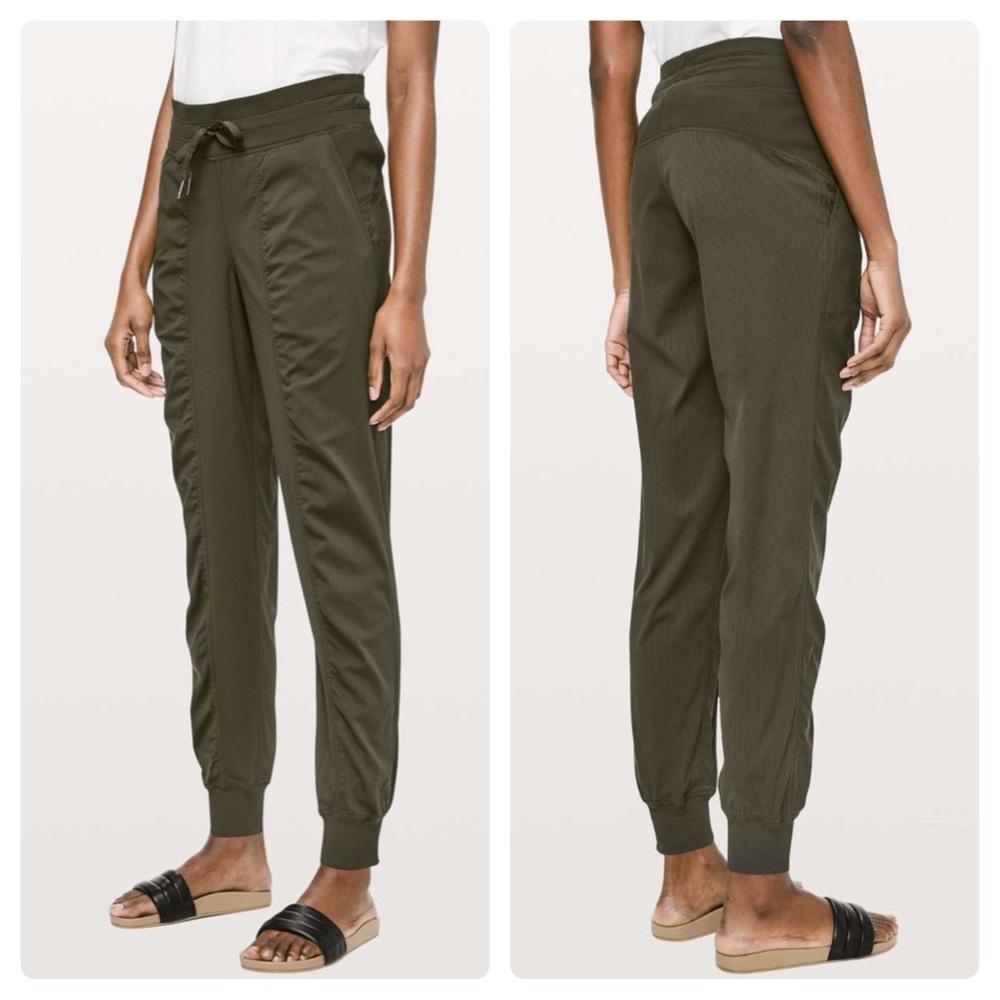Lululemon Dance Studio Jogger *29"
Dark Olive Size 4